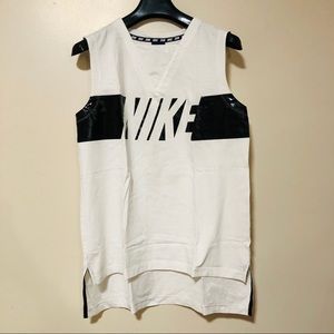 🕶 4/$30 Nike Sleeveless Tank Top